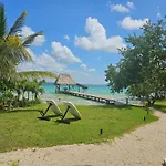 Cabana Con Muelle Privado En La Laguna De Bacalar